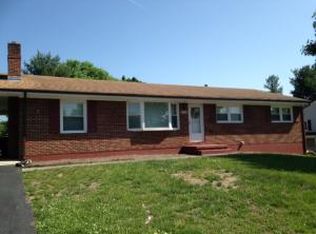 526 Santee Rd, Roanoke, VA 24019