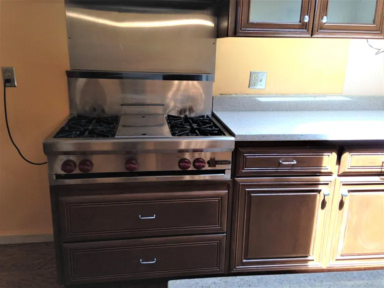 Premium Wolf Gas Cooktop & Grill