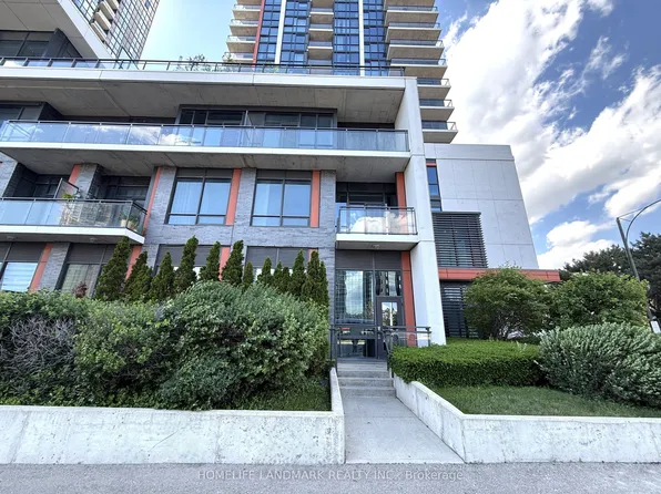 55 Eglinton Ave W #109, Mississauga, ON L5R 0E4