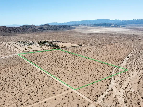 7777 La Brisa Dr, Joshua Tree, CA 92252