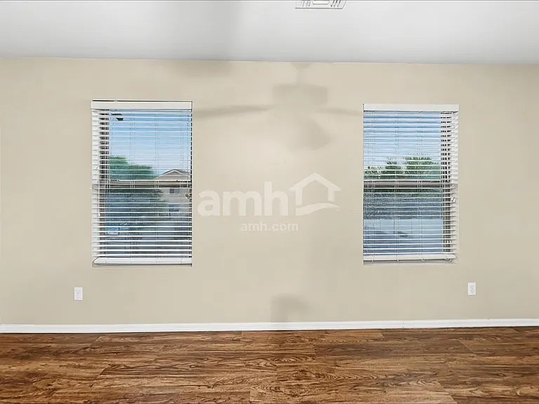 1593 E Megan Dr — Photo 6