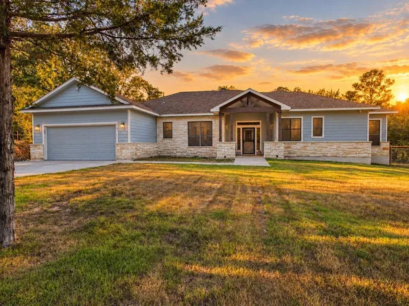 117 W Kamoi Ct, Bastrop, TX 78602