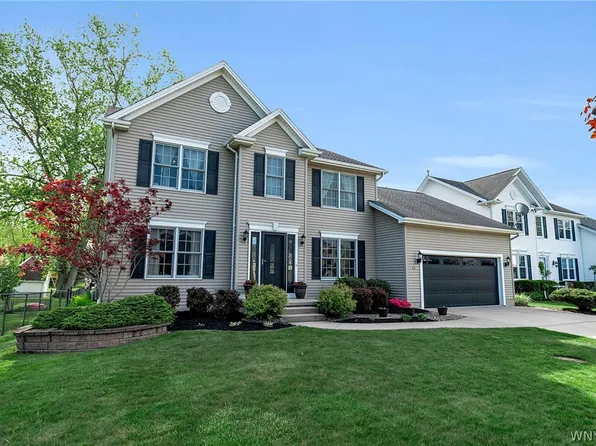 16 S Parrish Ct, Amherst, NY 14228