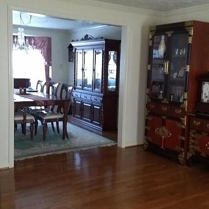 4th image of 18023 Silver Leaf Dr
