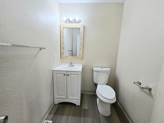 5th image of 1848-1854 E St #1854