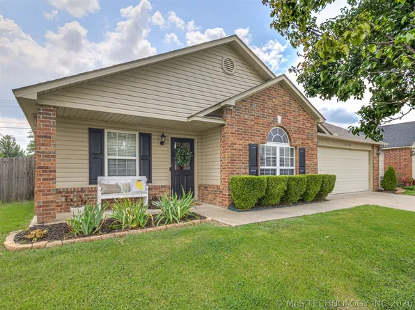 10904 E 123rd St N, Collinsville, OK 74021
