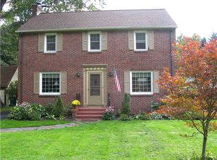 23 Dale Rd E, Rochester, NY 14625