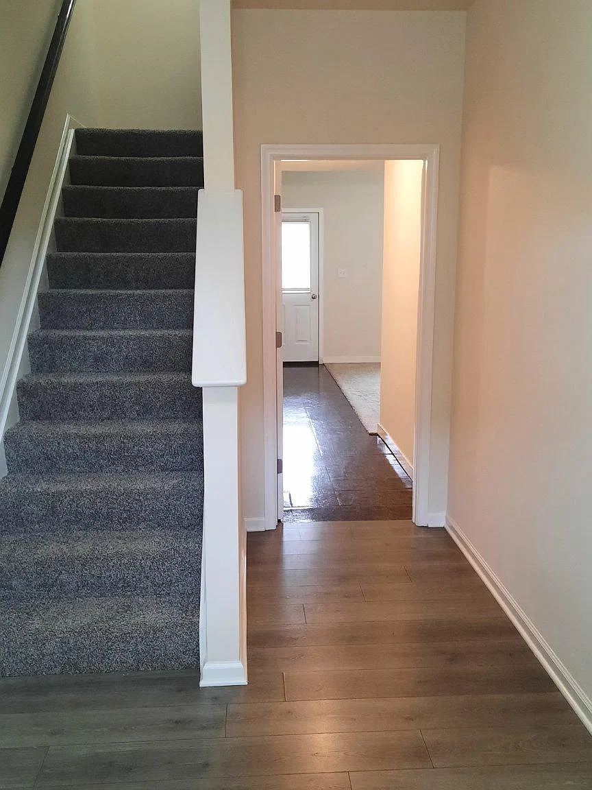 3 bed, 2.5 bath, 2000 sqft, $2,050 — Photo 3