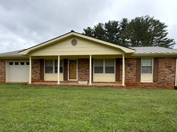 435 Ironwood Ave, Livingston, TN 38570