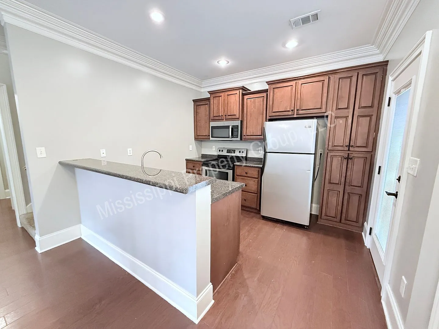 3BR/3BA For Rent — Photo 4