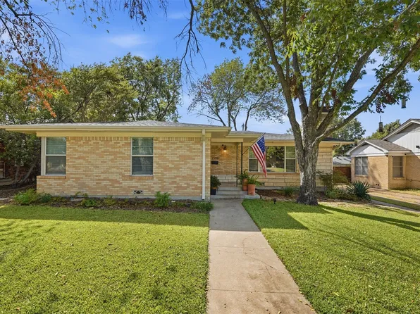 2908 Ryan Place Dr, Fort Worth, TX 76110