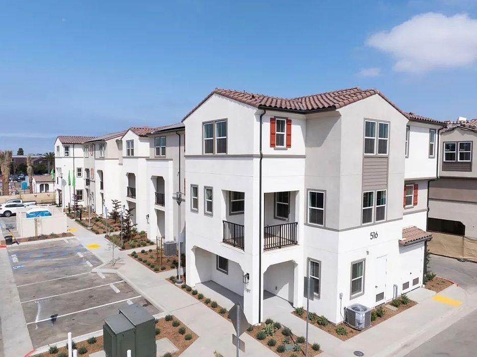 1st image of 516 Avenida Centro #106
