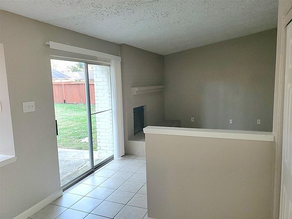 5th image of 16922 Camberwell Green Ln