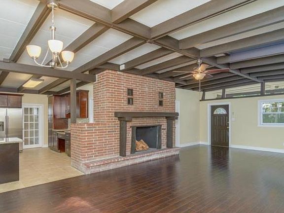 4th image of 16110 Highland Ave