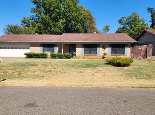 1214 Mary Jane Dr, Jacksonville, TX 75766