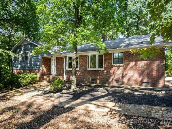 531 Whittington Pl, Statesville, NC 28677