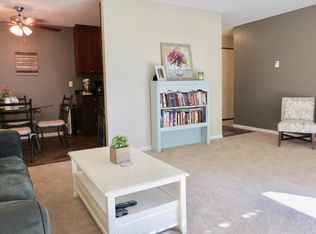 3920 Valley View Dr S APT 204, Eagan, MN 55122