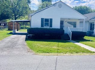 170 N Eberly St, Strasburg, VA 22657