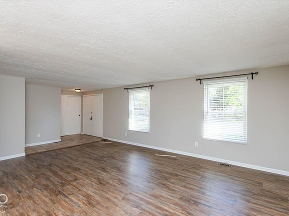 4th image of 8319 Wemouth Ct