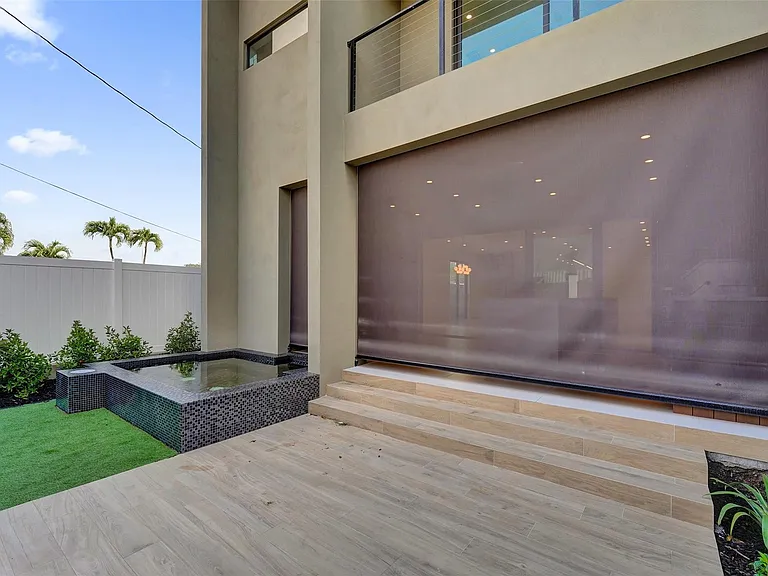 1527 NE 15th Ave — Photo 38