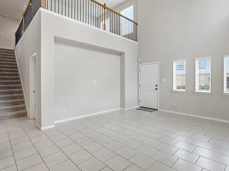 2304 S Lakeline Blvd #384 — Photo 6