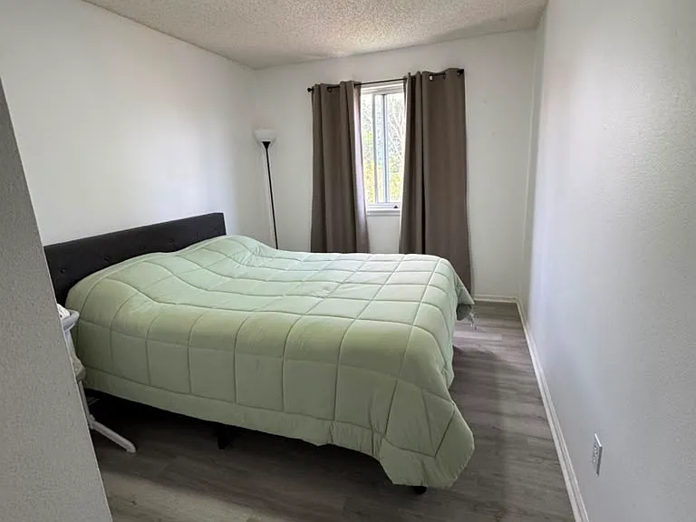 4064 Dunkirk Ct — Photo 8