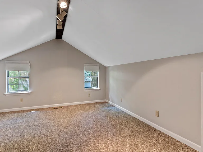 7830 Cove Ridge Dr — Photo 24