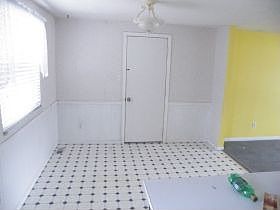 4th image of 601 Brentwood Dr E