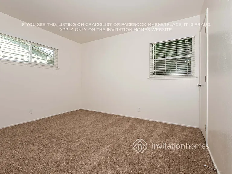 4553 Goya Pkwy — Photo 12