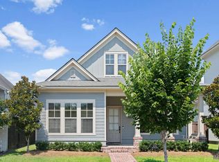 10734 Bird Song Dr, Baton Rouge, LA 70810