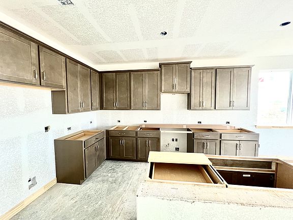 15830 Switchgrass Court Interior Image 4