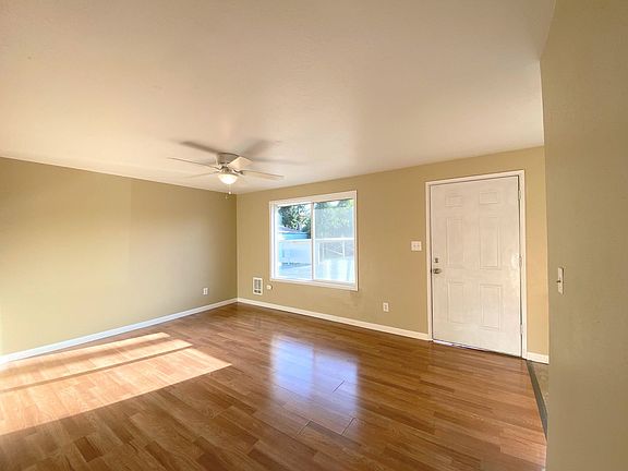3rd image of 8814-8815 Lochburn Ln SW #S-4