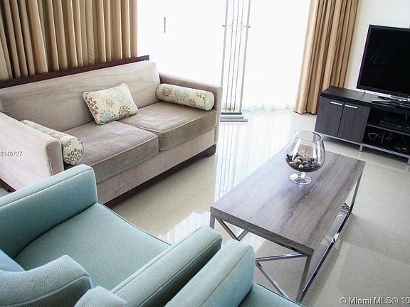 5th image of 17375 Collins Ave #1708-1