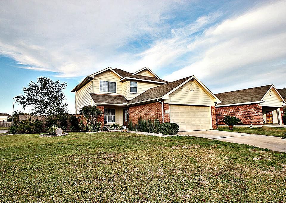 1st image of 2682 Royal Blue Dr