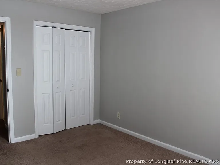 325-8 Waterdown Dr #8 — Photo 12