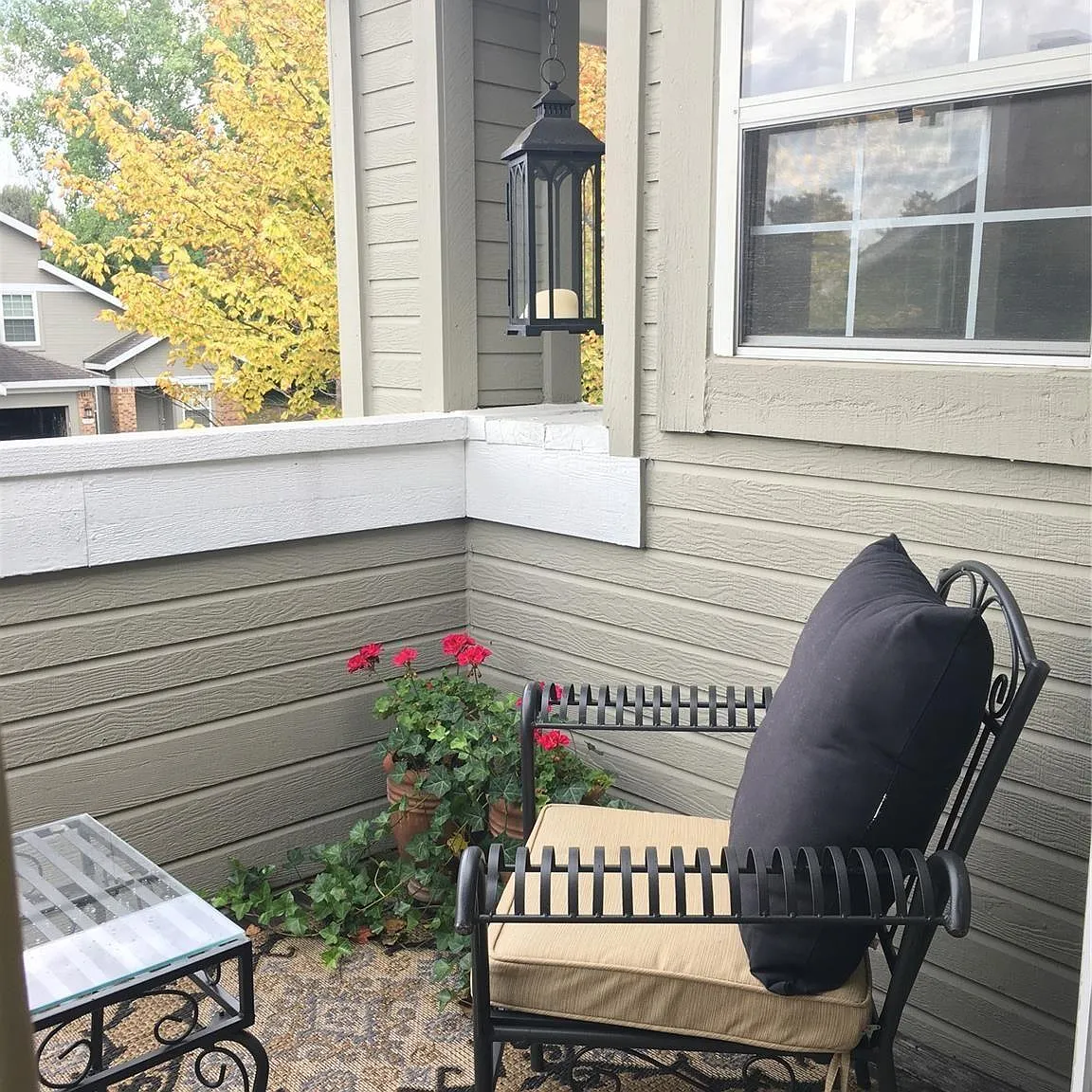 2 bed, 2.0 bath, 1450 sqft, $2,400 — Photo 3