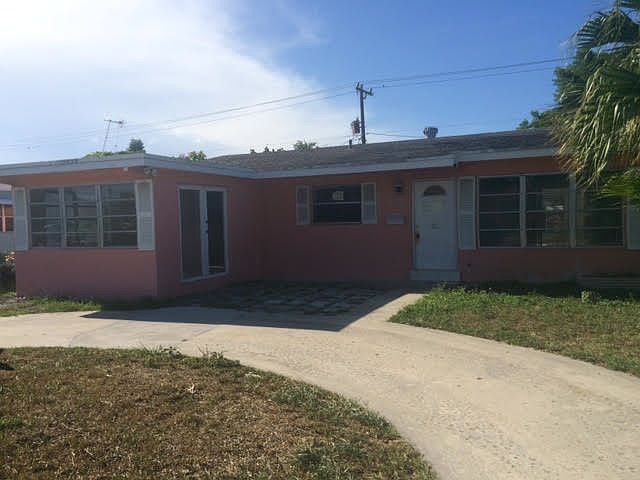 1st image of 1611 NE 39th St