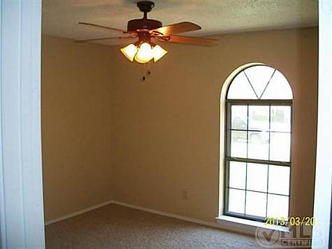 4th image of 7813 Miracle Ln