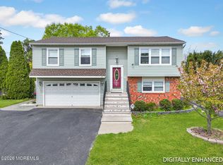 51 Newtons Corner Road, Howell, NJ 07731