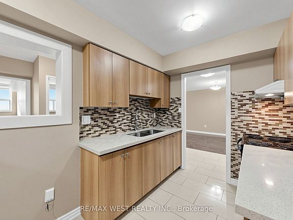5th image of 370 Dixon Rd #102