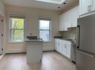 15 Day St #3, Cambridge, MA 02140