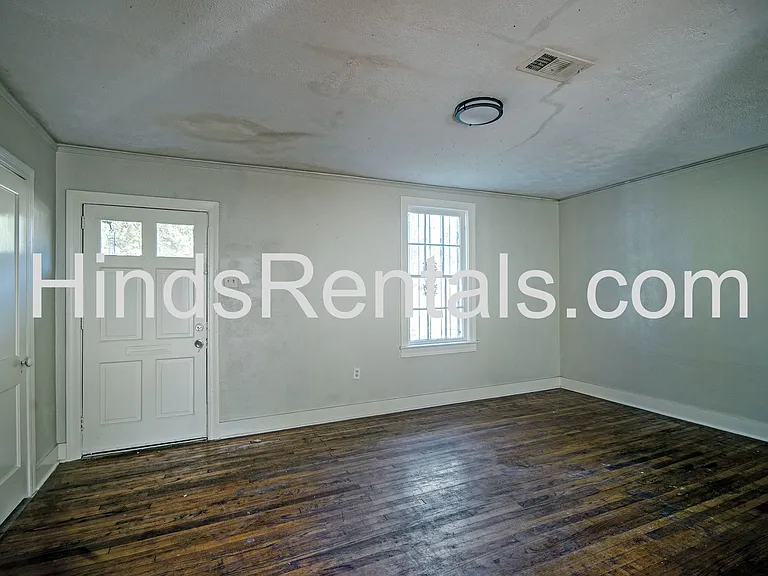 235 Dunbar St — Photo 9