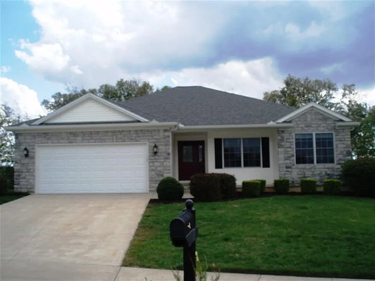 1411 Barberry Ct photo 1