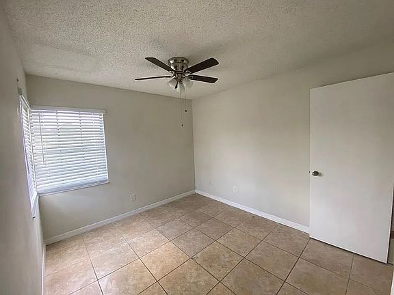 5th image of 12839 Dunhill Dr