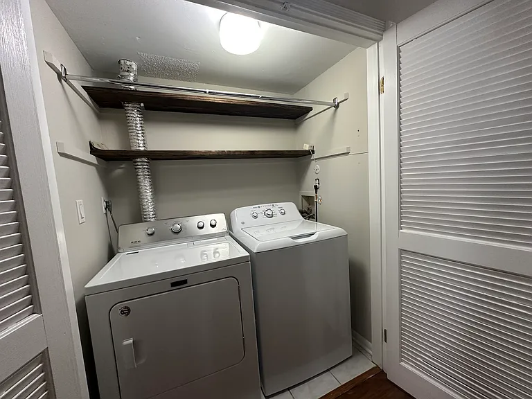 605 Masefield Cir — Photo 7