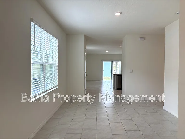 3436 Costello Cir — Photo 4