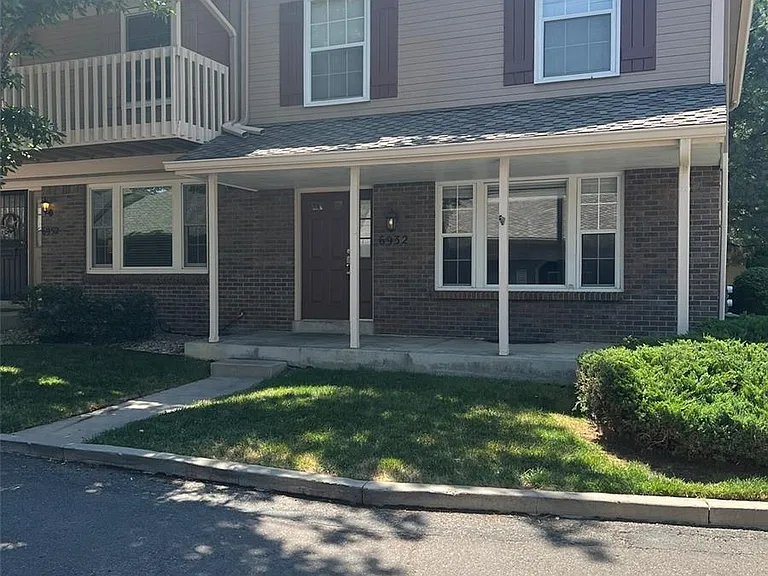 6932 E Appleton Cir — Photo 1
