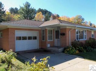 132 E Boundary St, Ely, MN 55731