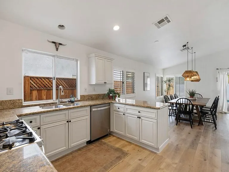 49132 Violet St — Photo 19