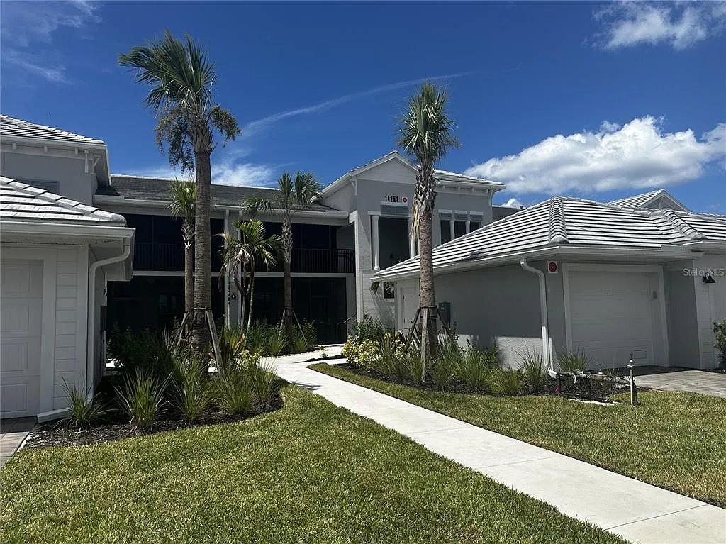 2 bed, 2.0 bath, 1366 sqft, $6,000 — Photo 2